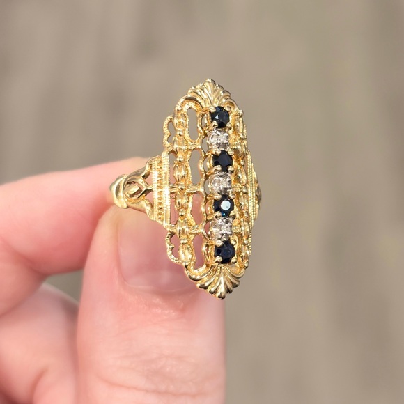 Art Deco Sapphire Shield Ring: 14K Yellow Gold, Diamond Accents, Size 8 - Picture 5 of 12